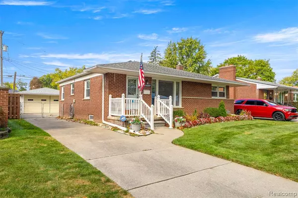 Dearborn Heights, MI 48127,8255 Kinmore Street