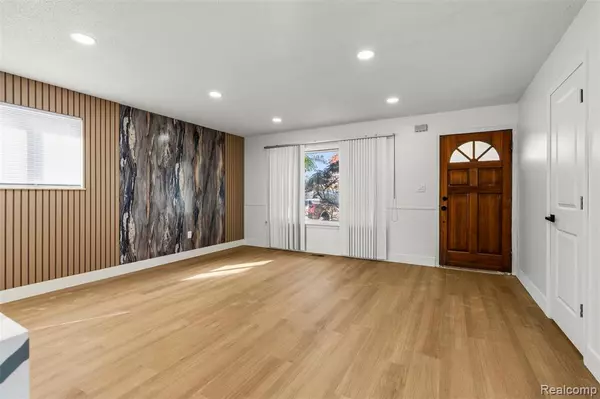 Inkster, MI 48141,29215 Carlton Street