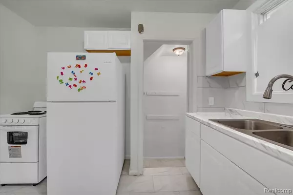 Detroit, MI 48235,19355 Rutherford Street