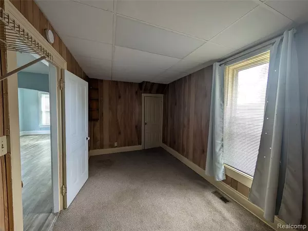 Lapeer, MI 48446,220 W Park Street