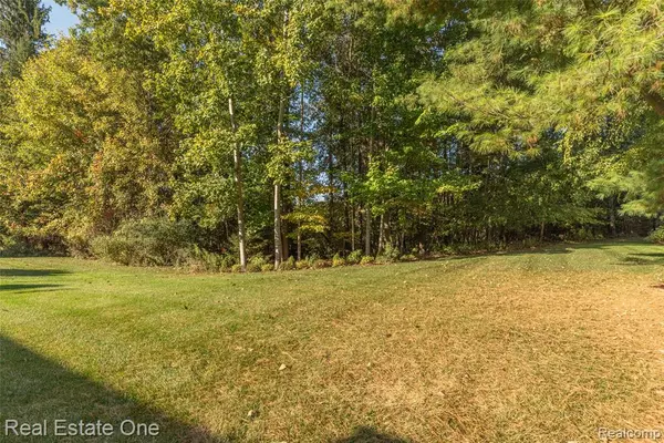 Pinckney, MI 48169,9970 Whispering Wood Drive