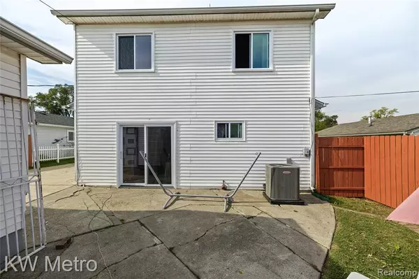 Pontiac, MI 48340,808 Kettering Avenue