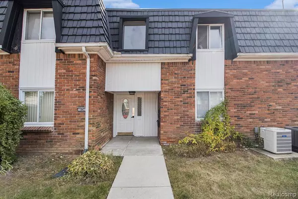 Waterford, MI 48328,1842 Colonial Village Way