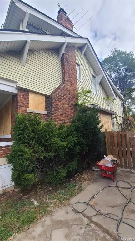 Detroit, MI 48227,14150 Strathmoor Street