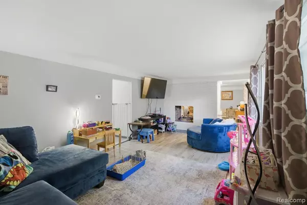 Harrison Township, MI,38990 Lanse Creuse Street