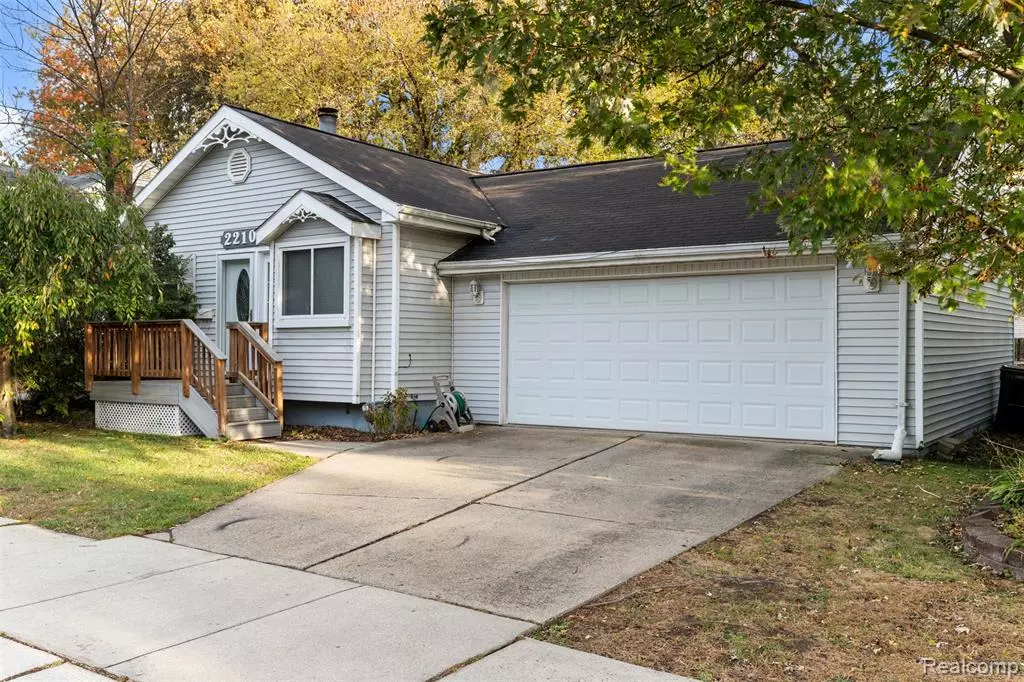 Saint Clair Shores, MI 48080,22107 Fresard Street