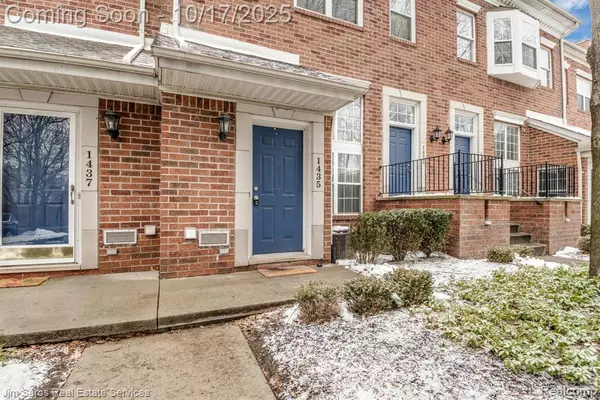 Royal Oak, MI 48067,1435 Chesapeake Drive