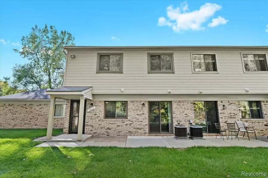 50014 S Jimmy Court, New Baltimore, MI 48047