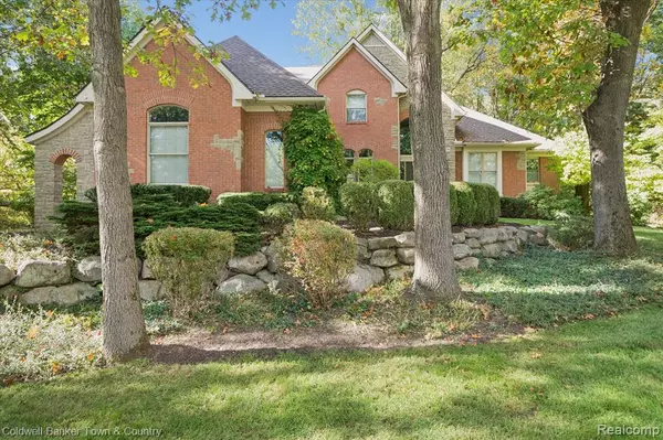 Highland, MI,2358 Canterwood
