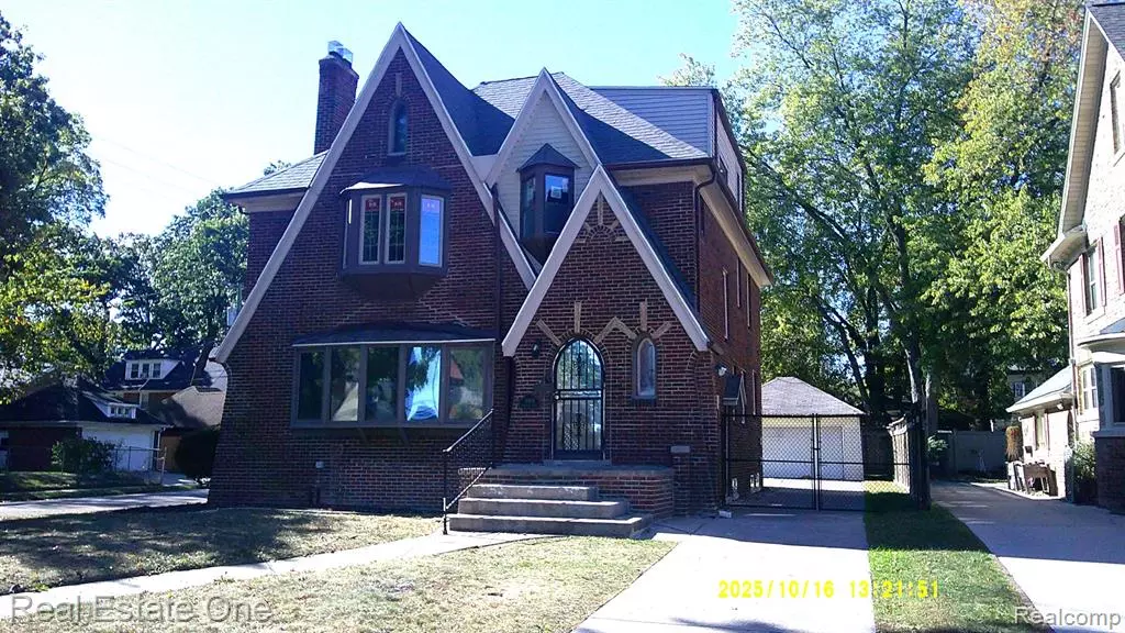 Detroit, MI 48221,18405 Wildemere Street