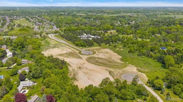 Oakland, MI 48306,3268 Willis Drive