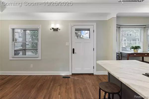 Birmingham, MI 48009,986 Smith Avenue