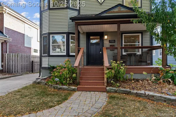 Birmingham, MI 48009,986 Smith Avenue