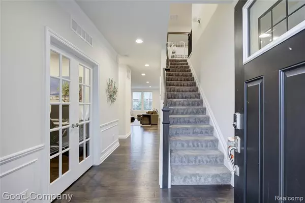 Beverly Hills, MI 48025,31035 Tremont Lane