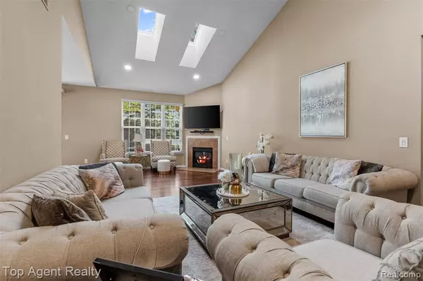 Sterling Heights, MI 48314,44258 Constellation Drive