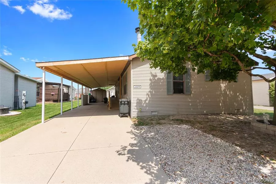 23279 Crystal Drive, Clinton Twp, MI 48036