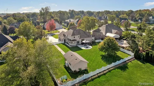 Monroe, MI 48162,187 Golfview Way