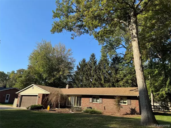 Temperance, MI 48182,7665 Apache Trail Road