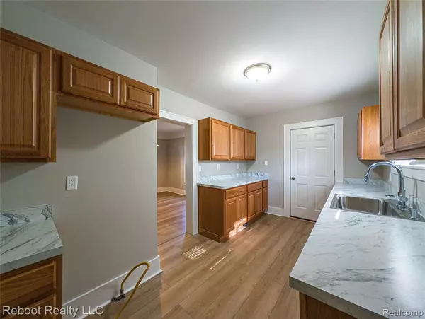 Pontiac, MI 48342,306 Whittemore Street