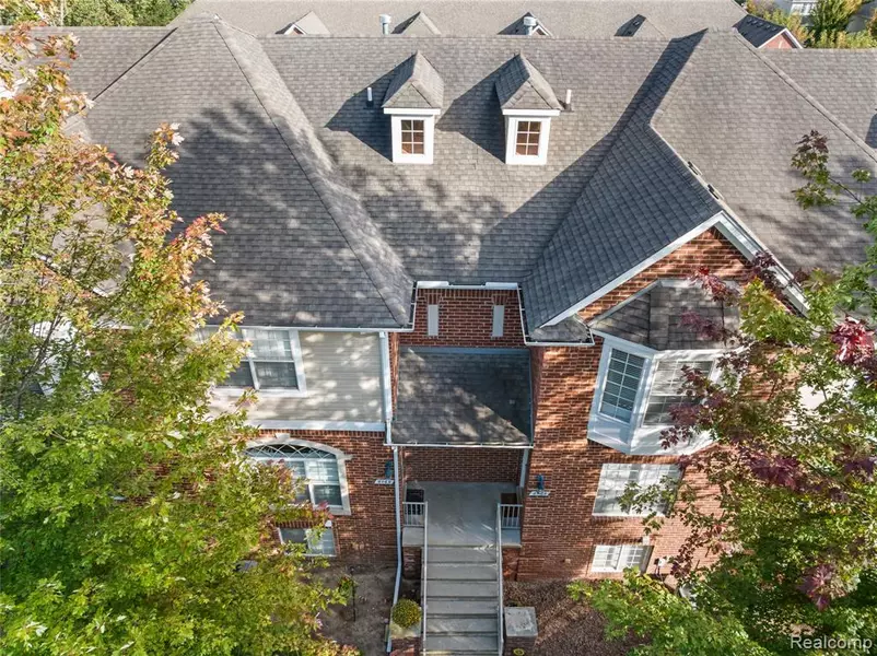 6065 Windemere Lane, Shelby Twp, MI 48316
