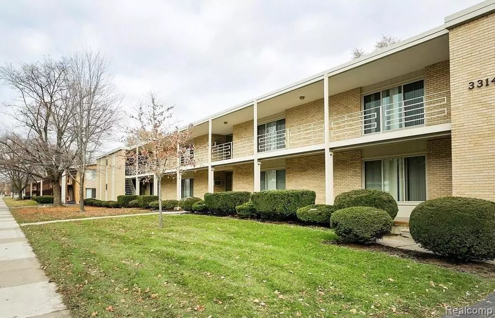 Royal Oak, MI 48073,3314 GREENFIELD Road
