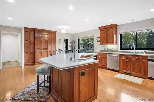 Howell, MI 48843,840 Eager Road