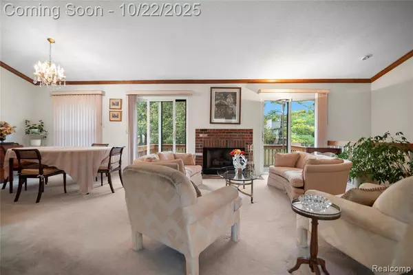 West Bloomfield, MI,7252 Huntcliff