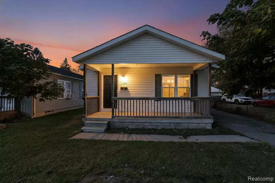 4004 Howe Road, Wayne, MI 48184