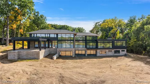 Bloomfield Hills, MI 48302,3515 Brookside Drive