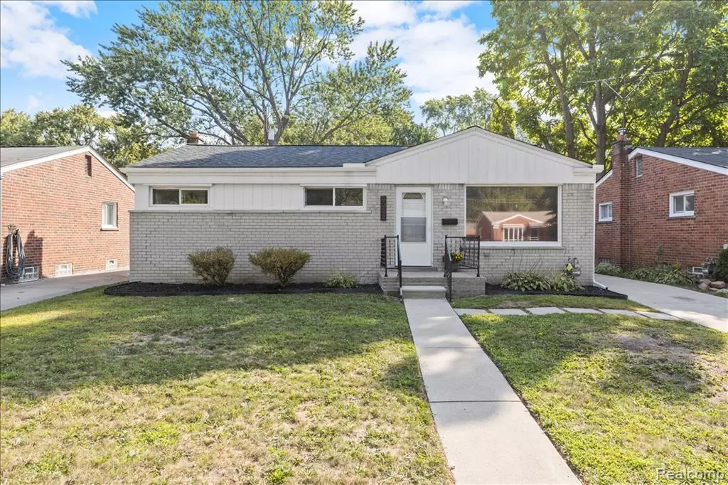 Redford, MI 48239,9022 Lucerne
