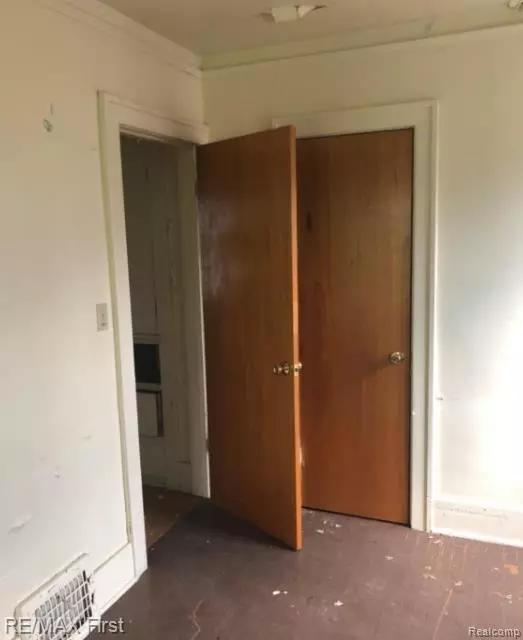 Detroit, MI 48204,7127 Linsdale Street