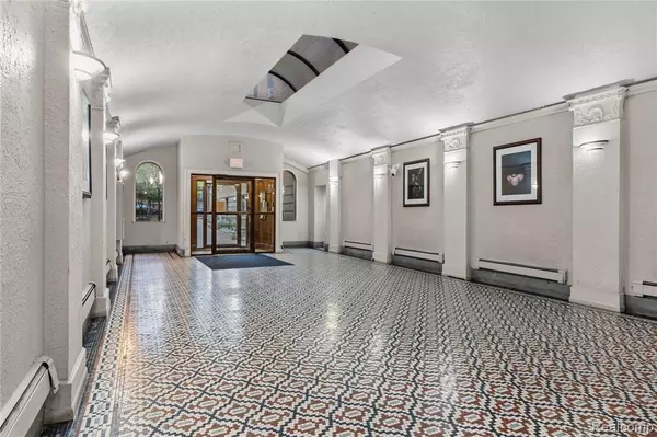 Detroit, MI 48202,120 Seward Street