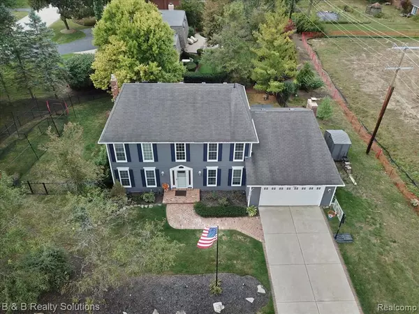 Bloomfield Hills, MI 48301,6750 Wing Lake Road