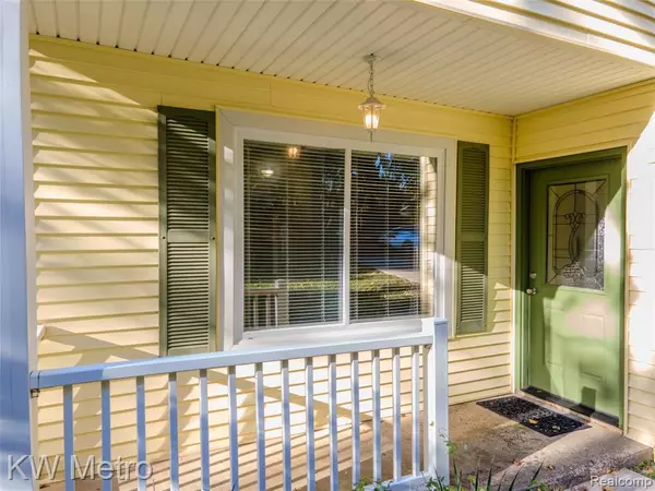 Novi, MI 48377,2416 SHAWOOD Street