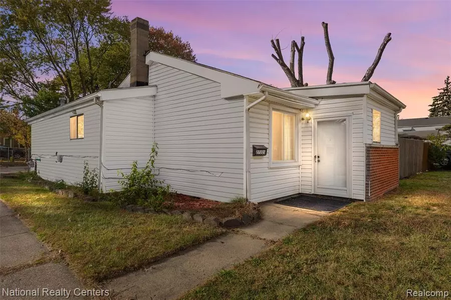 27390 Baldwin Avenue, Warren, MI 48092