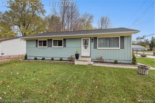 Pinckney, MI 48169,404 Rose