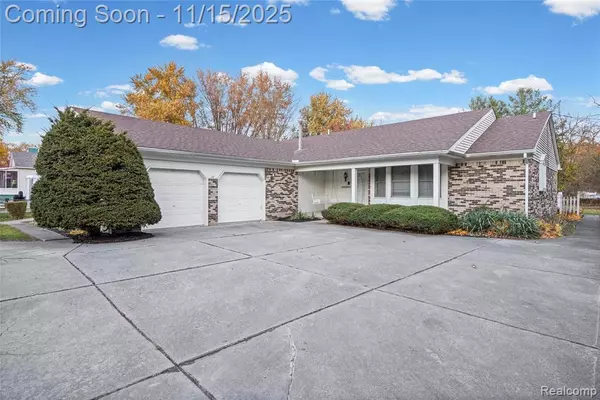 38080 Hamon Street, Harrison Township, MI