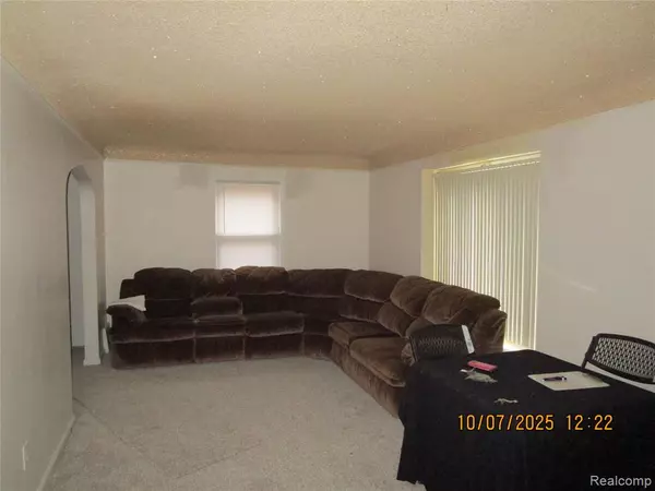 Detroit, MI 48228,9236 Penrod Street