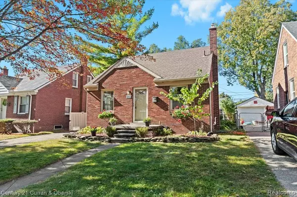 Dearborn, MI 48128,1755 N Denwood Street