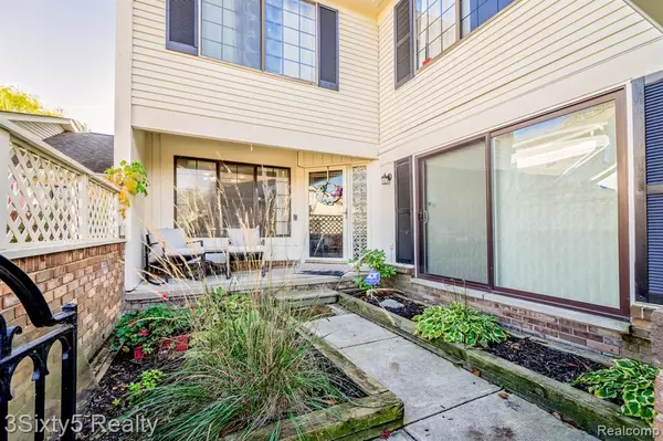 West Bloomfield, MI,7159 Creeks Crossing