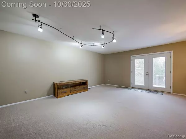 Ann Arbor, MI 48108,3230 Alpine Drive