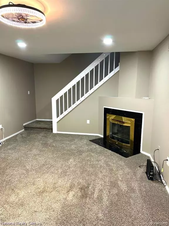 Canton, MI 48188,43538 W ARBOR WAY N Drive