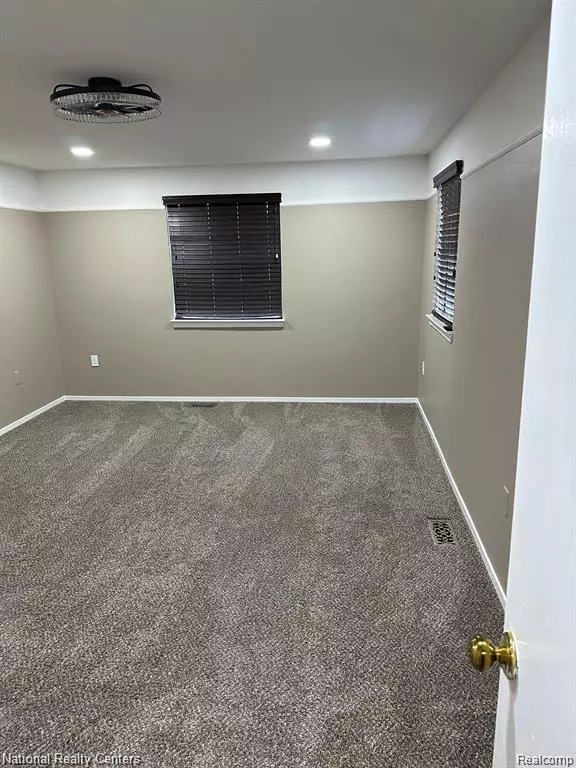 Canton, MI 48188,43538 W ARBOR WAY N Drive