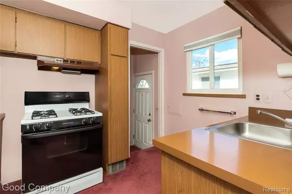 Livonia, MI 48152,18913 Gillman Street