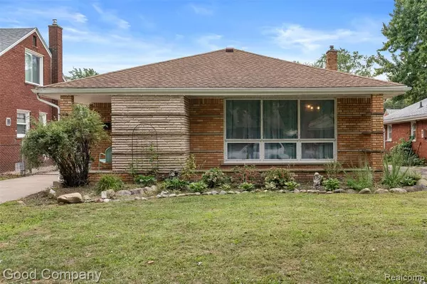 20428 Lennon Street, Harper Woods, MI 48225