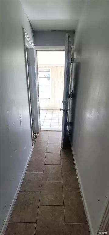 Warren, MI 48093,8180 Racine Road