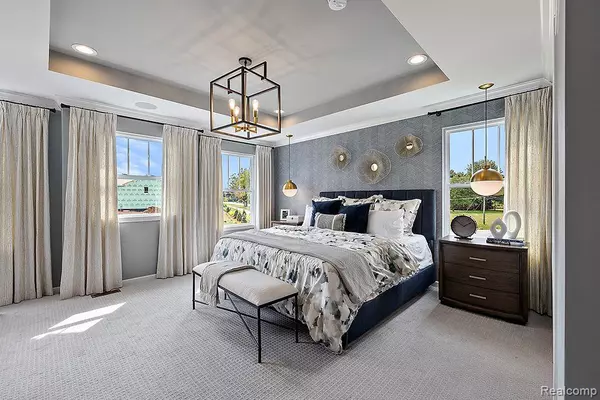 Ann Arbor, MI 48103,6112 N TRAILWOODS Drive