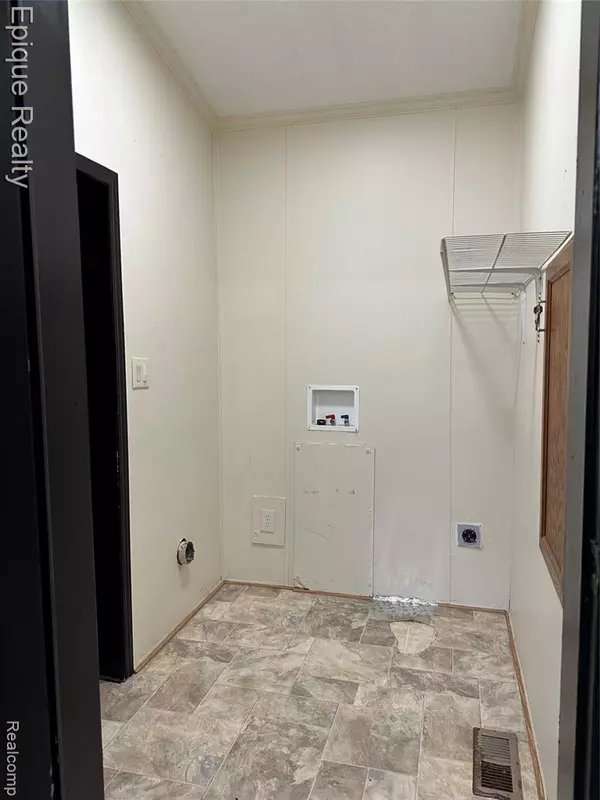 Flint, MI 48506,254 Green Valley Road