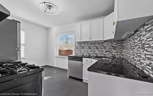 Royal Oak, MI 48073,3263 Prairie Avenue