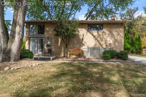Livonia, MI 48154,31126 Grennada Street